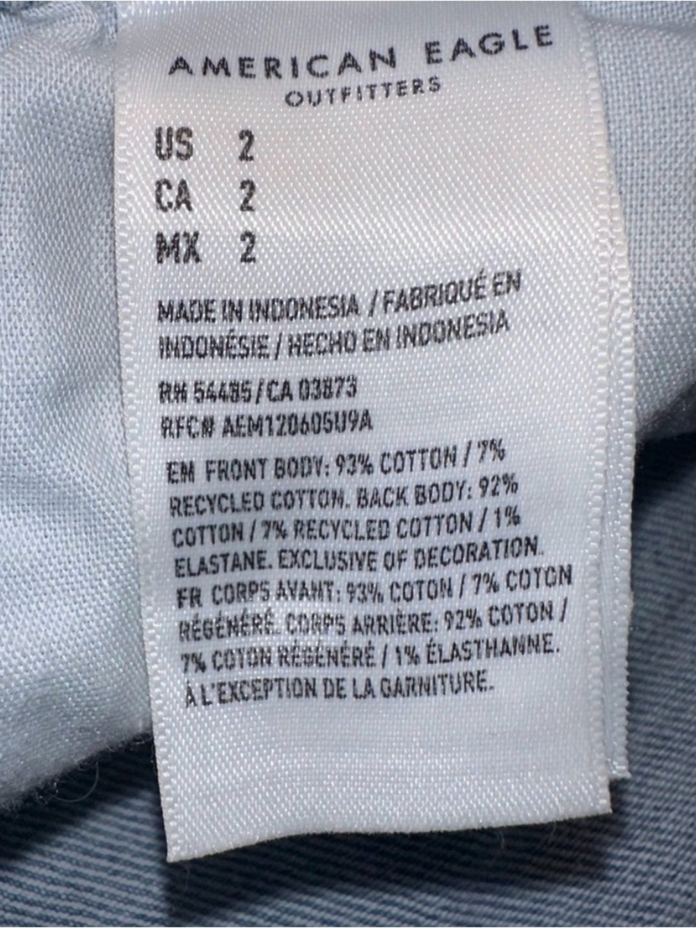 American Eagle Outfitters
Light Blue Distressed Denim Shorts - Size 2 - Picture 9 of 12